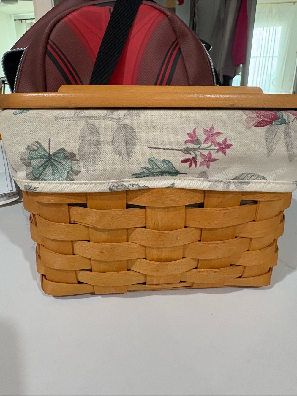 Longaberger Recipe Basket with Floral Fabric recipe cards plastic insert 
2002 - Picture 6 of 9